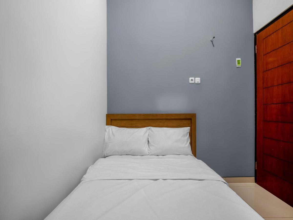 Hotel Casa Ts 16 Malang Exterior foto